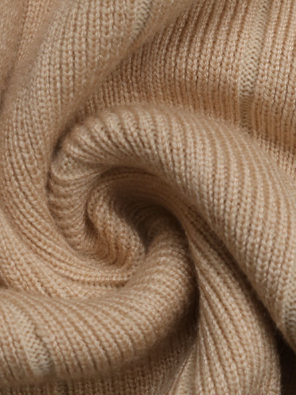 Lifestyle image of product styled for a chic daytime look