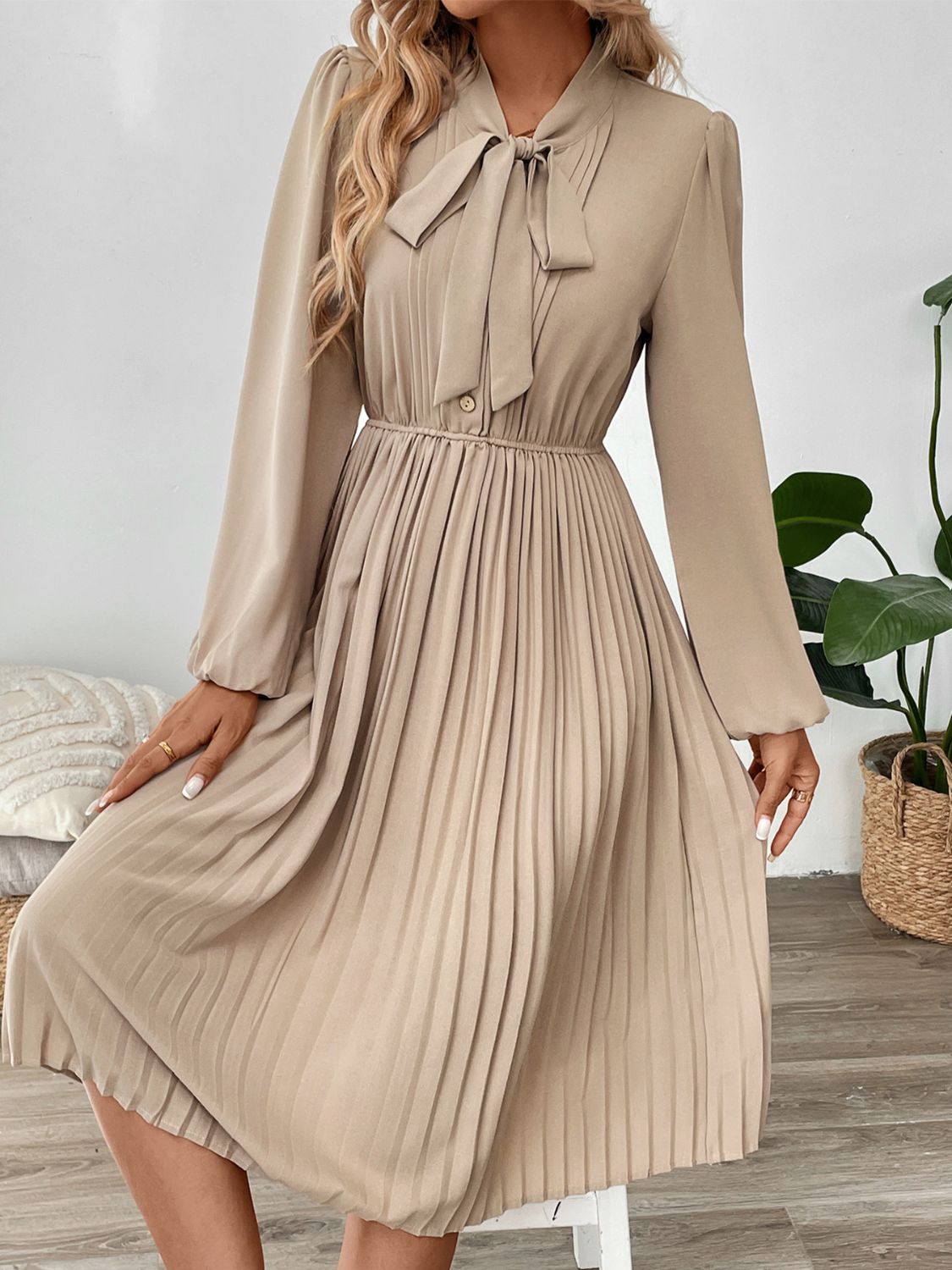 Lifestyle image of product styled for a chic daytime look