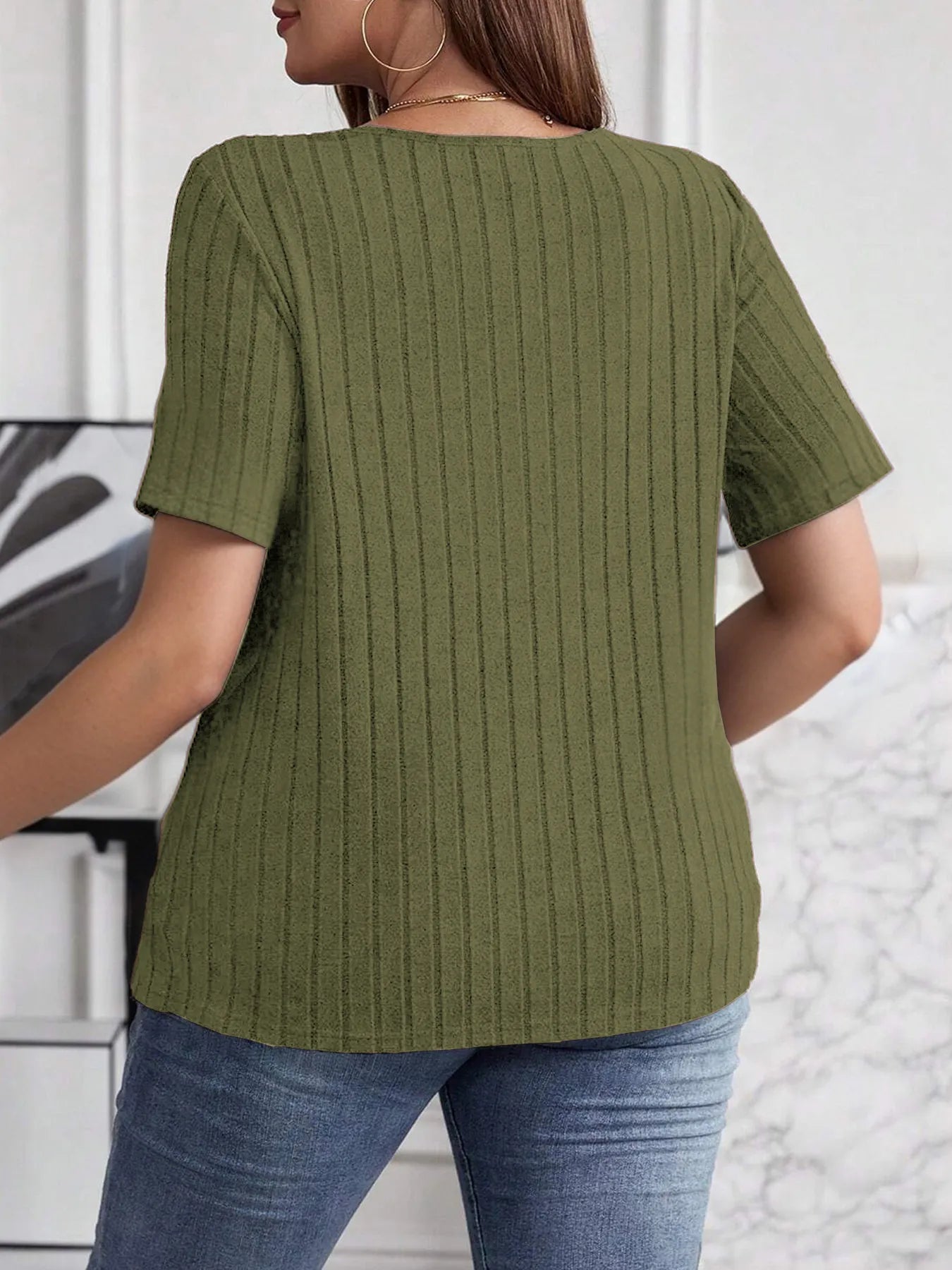 Lifestyle image of product styled for a chic daytime look