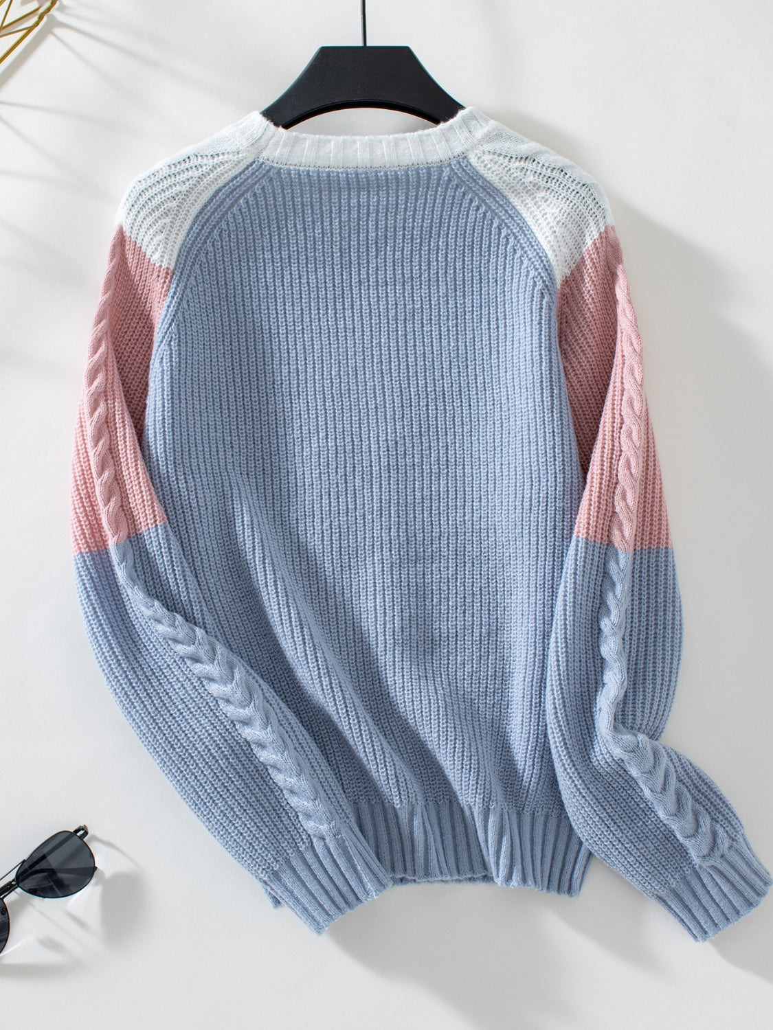 Color Block Round Neck Long Sleeve Sweater