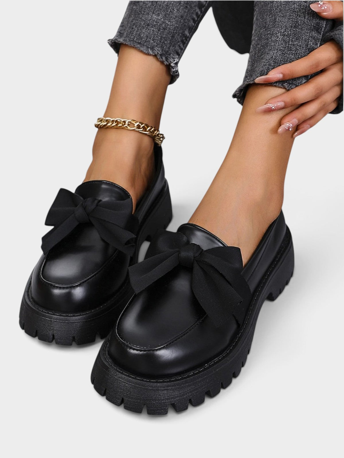 Bow PU Leather Round Toe Loafers