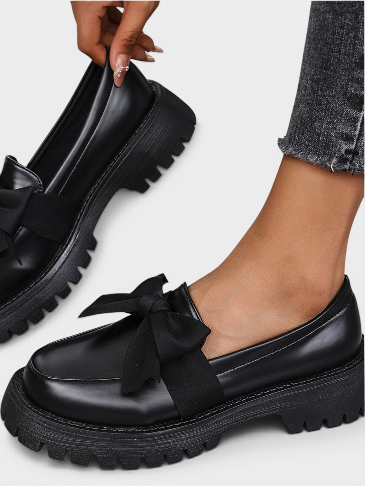 Bow PU Leather Round Toe Loafers