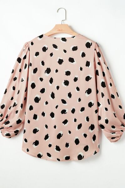 Lifestyle image of product styled for a chic daytime look