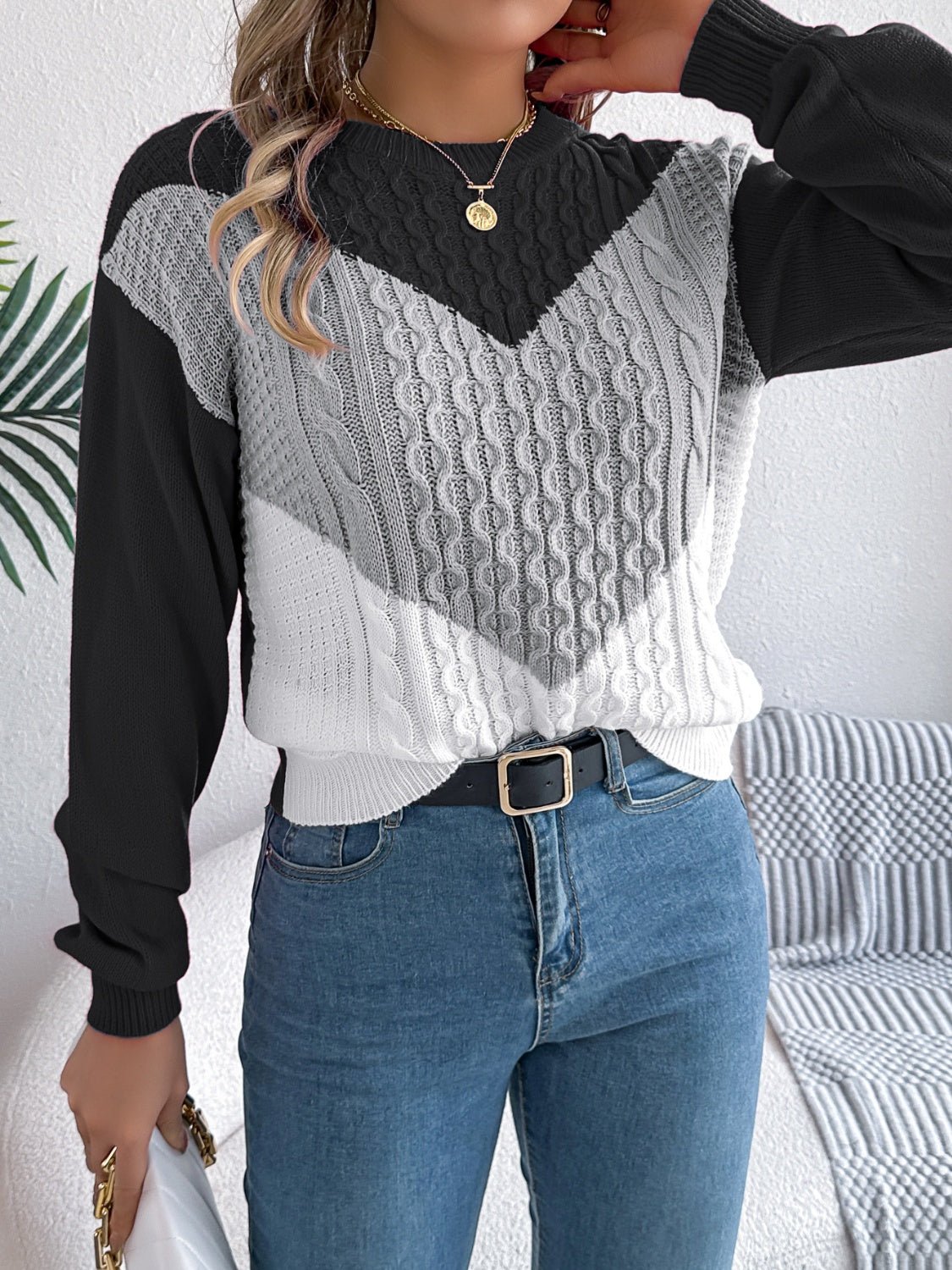 Contrast Round Neck Long Sleeve Sweater - Rochelle's House LLC