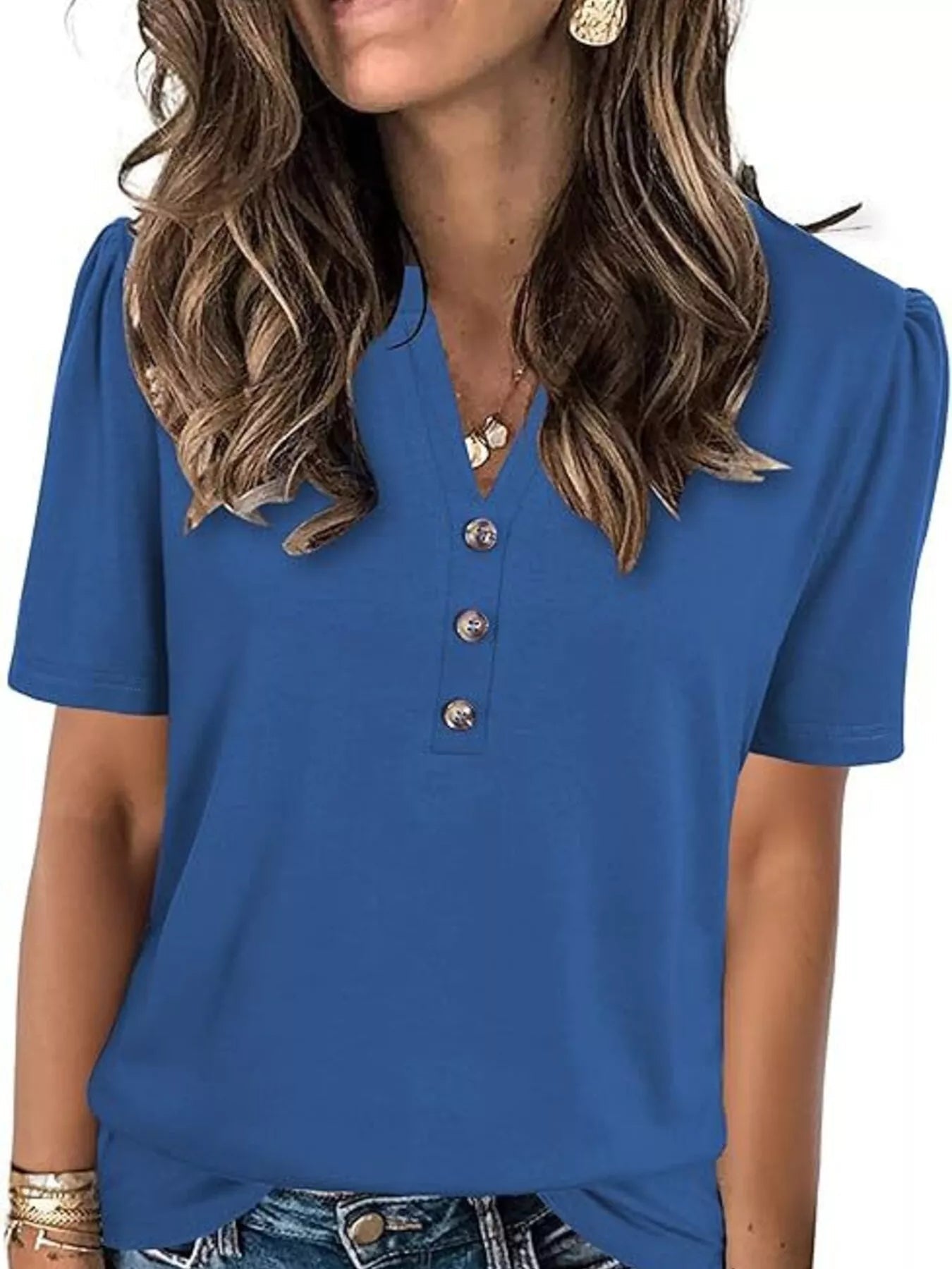 Lifestyle image of product styled for a chic daytime look