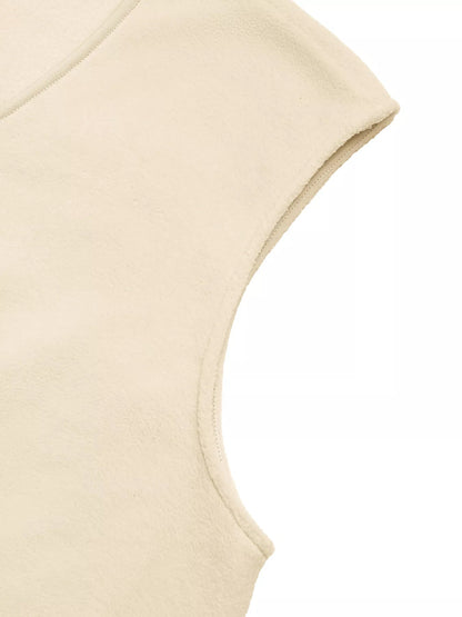 Lifestyle image of product styled for a chic daytime look