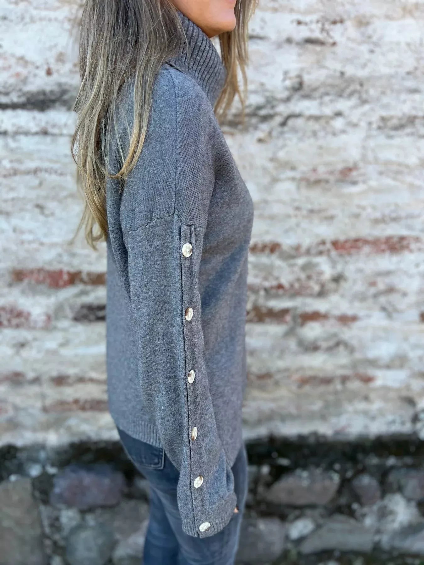 Lifestyle image of product styled for a chic daytime look