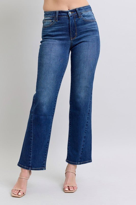 Front view of Judy Blue Full Size Side Seam Detail Straight Jeans with Pockets in Medium showing neckline and sleeve details