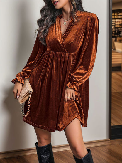Lifestyle image of product styled for a chic daytime look
