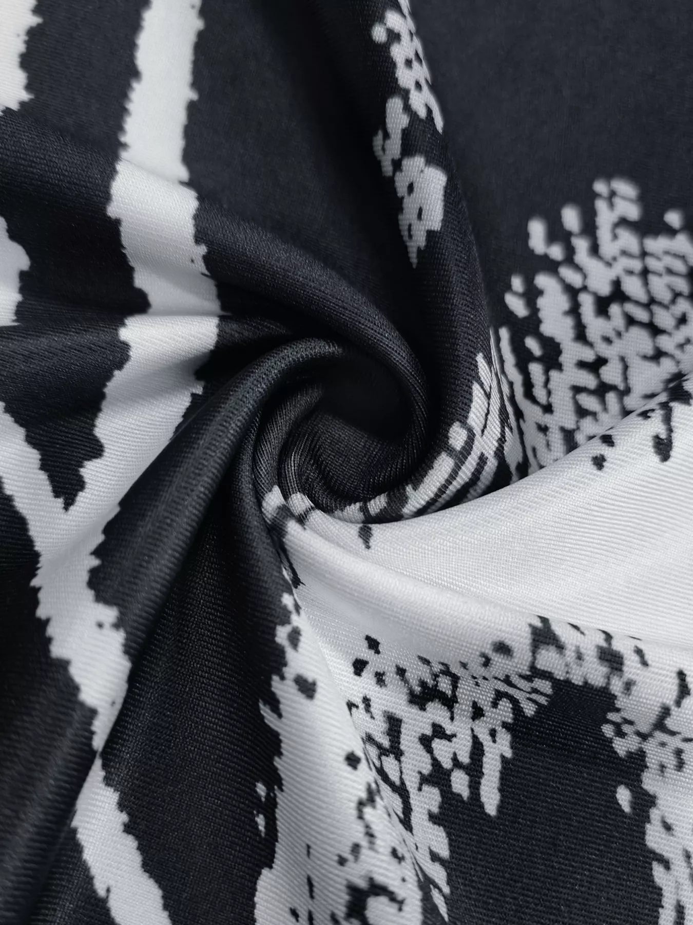 Plus Size Sleeveless Bodycon Maxi Dress with Abstract Print - Rochelle's House LLC