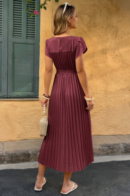 Lifestyle image of product styled for a chic daytime look