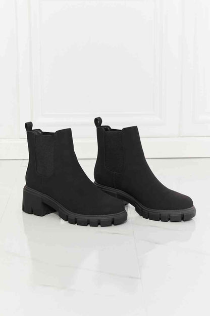 MM Shoes Work For It Matte Lug Sole Chelsea Boots