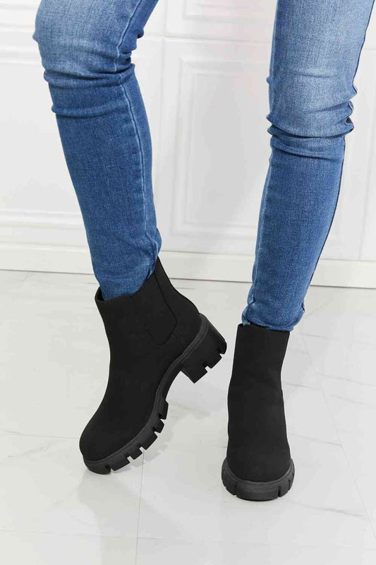 MM Shoes Work For It Matte Lug Sole Chelsea Boots